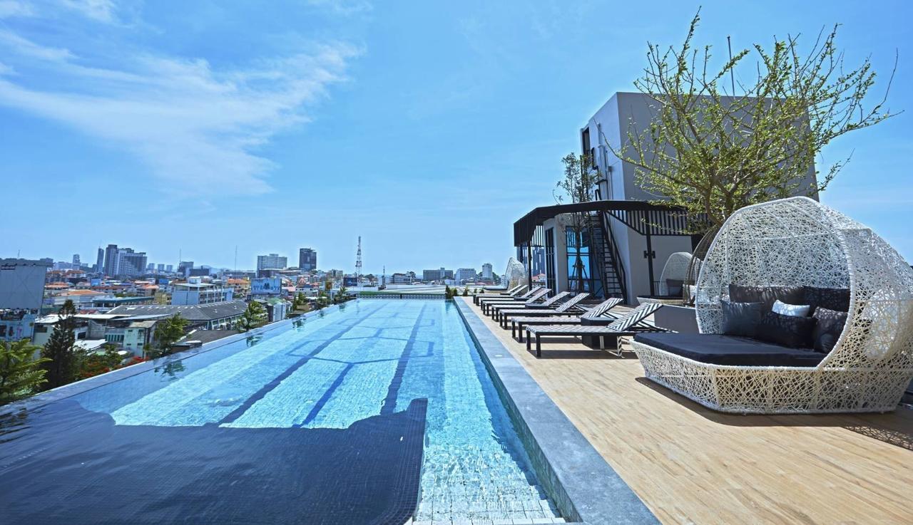 Chezzotel Pattaya Exterior photo